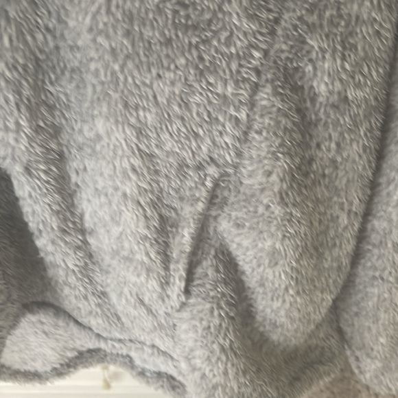 Disneyland Sweatshirt 🏰 - Picture 6 of 6